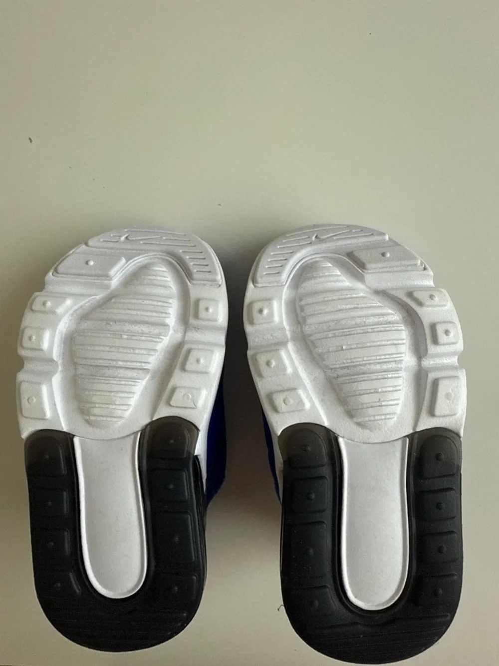 Nike Air Max 270 Toddler size 5c  shoes